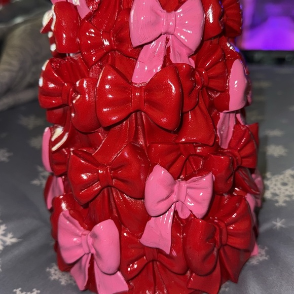 Cupcakes and Cashmere Red Pink Bow Christmas Tree - Picture 4 of 7